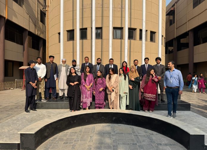 Screenshot_20251202-232338